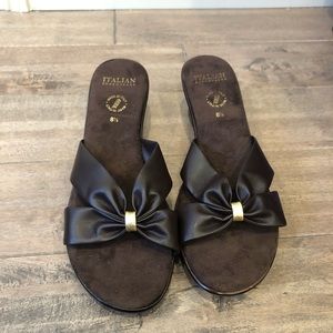 Italian Shoemakers leather wedges - brand new!